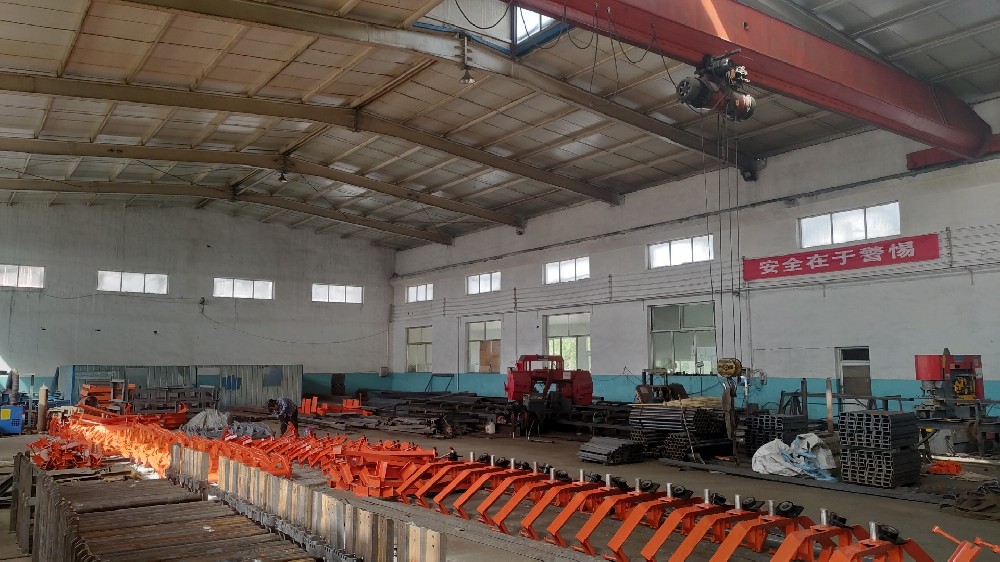 帶式輸送機(jī)生產(chǎn)流程