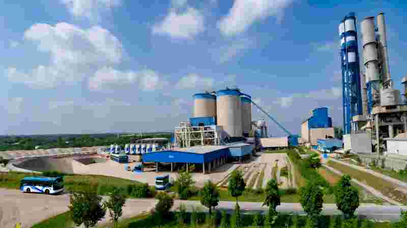 廣東南華水泥有限公司購買我公司TD75型帶式輸送